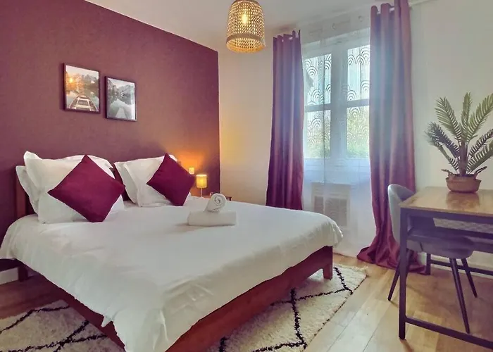 Maison Des Chalets, 4ch, 8p - -chu Apartament Angers