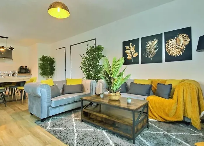 Maison Des Chalets, 4ch, 8p - -chu Apartment Angers